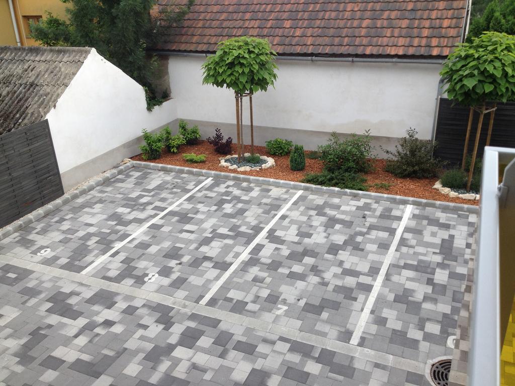 Rubin Apartman Sárvár Zewnętrze zdjęcie